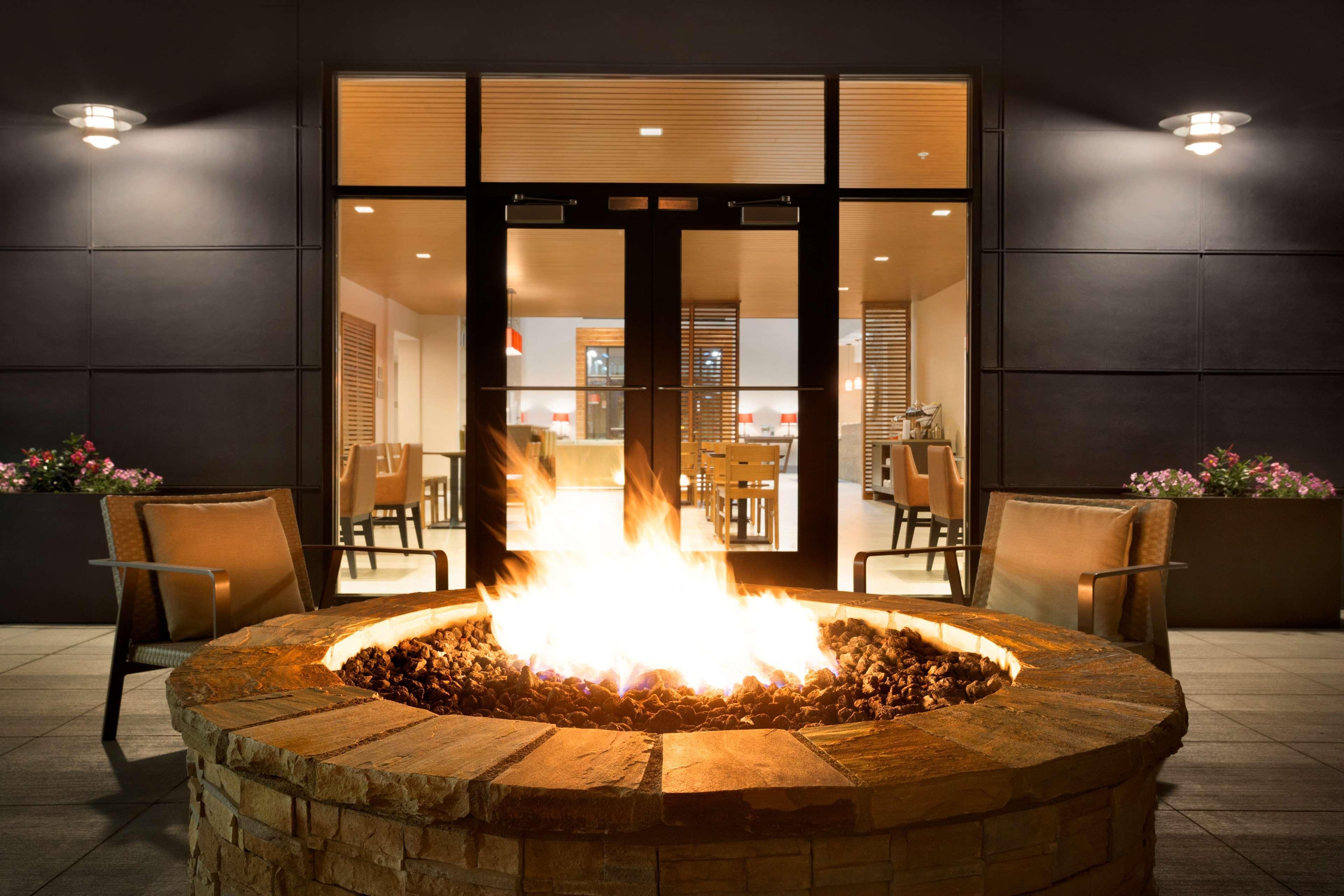 Country Inn & Suites By Radisson Asheville River Arts District ภายนอก รูปภาพ